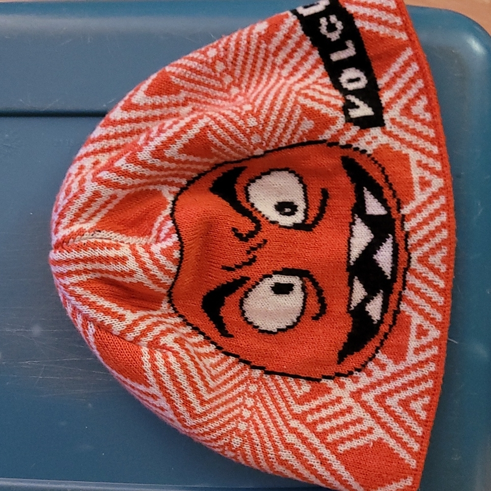 $8 FIRM PRICE Volcom Hat
